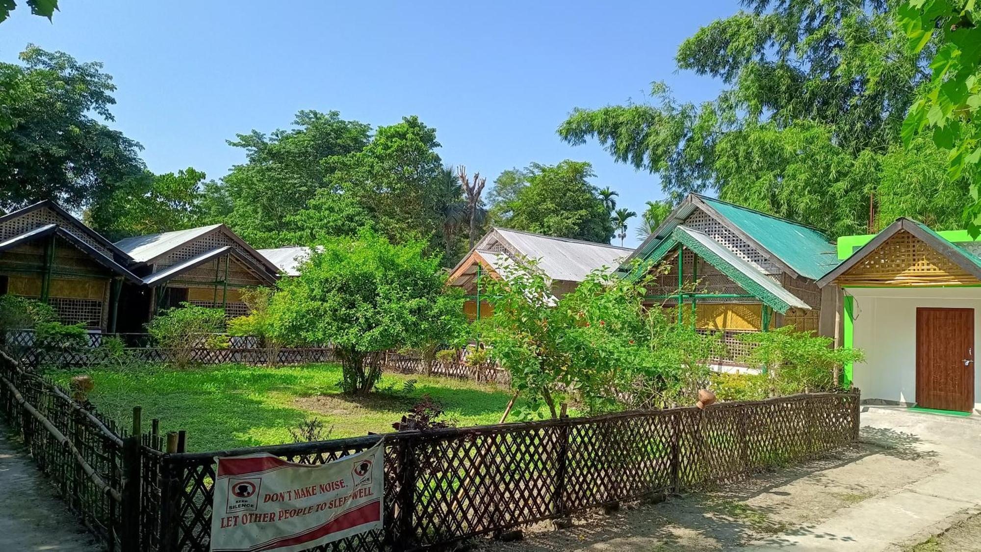 Jyoti Home Bamboo Garden Lodge Majuli Zewnętrze zdjęcie